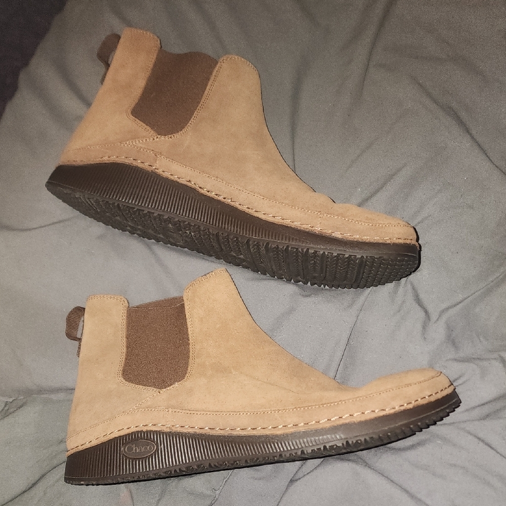 Chaco WoMen's Brown Suede Ankle Boots